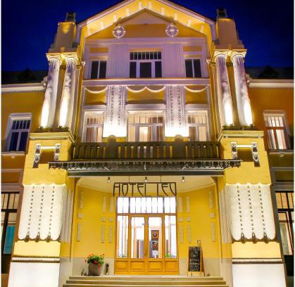 Levice Hotel | Hotel Lev