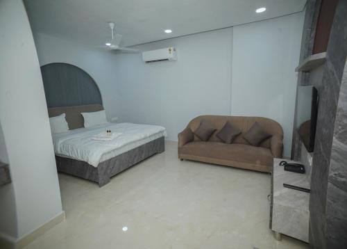 Ludhiana Hotel | HOTEL LIME WOOD