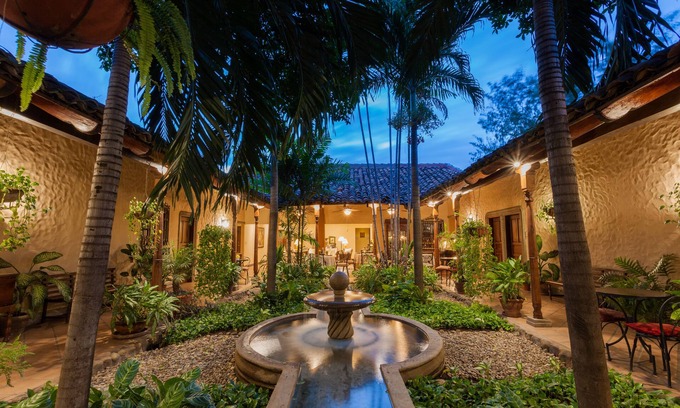 Managua Hotel | Hotel Los Robles