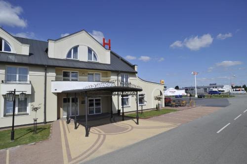 Biala Podlaska Hotel | Hotel Lotos