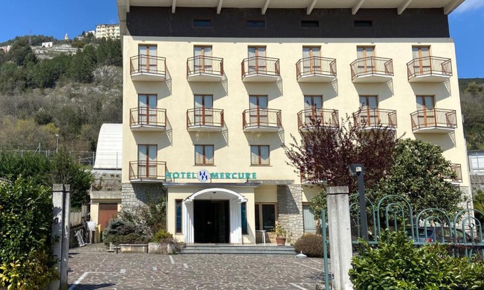 Castelluccio Inferiore Hotel | Hotel Mercure
