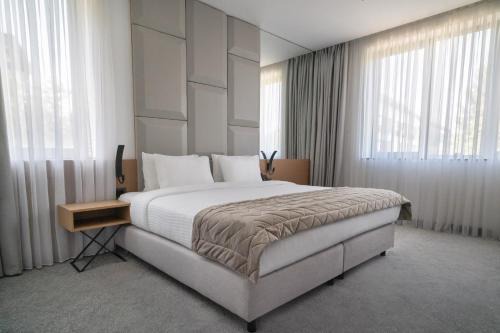 Dorcol Hotel | Hotel Mona Plaza