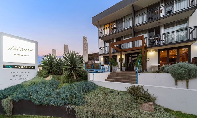 Nelson Bay Hotel | Hotel Nelson