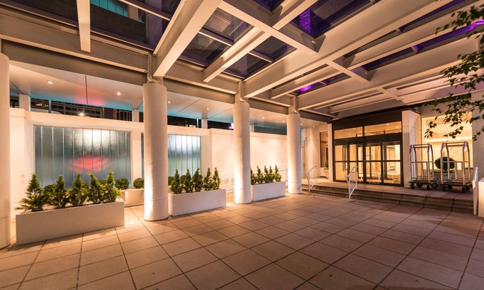 New Rochelle Hotel | Hotel NoMa, Trademark Collection by Wyndham
