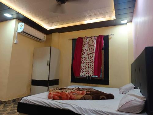 Bhongaon Hotel | Hotel O Apex