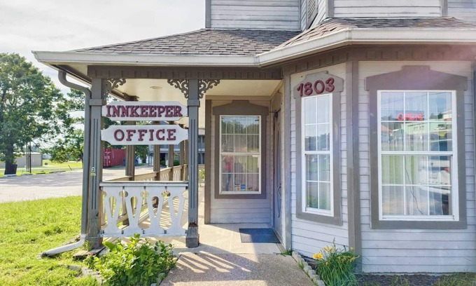 Athens Hotel | Hotel O Victorian Inn Athens TX