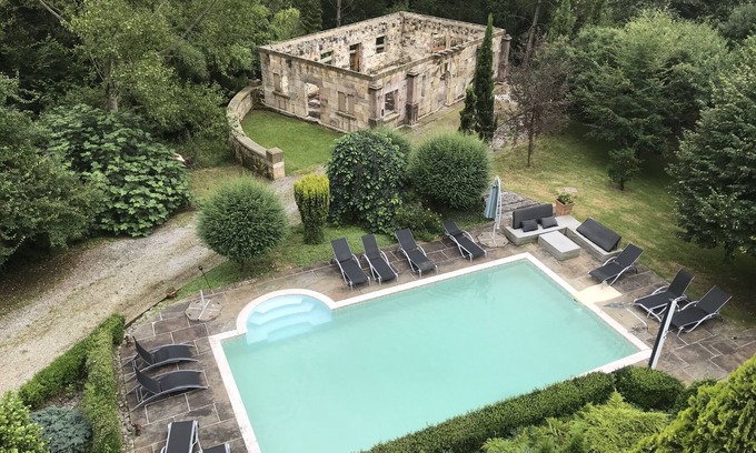 Escobedo Hotel | Hotel Palacio de Trasvilla