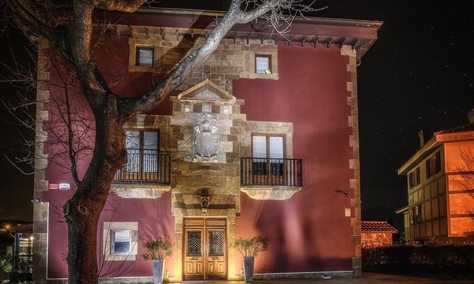 Muskiz Hotel | Hotel Palacio Muñatones