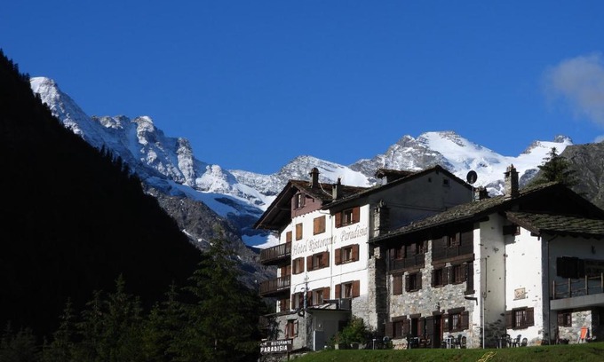 Valnontey Hotel | Hotel Paradisia