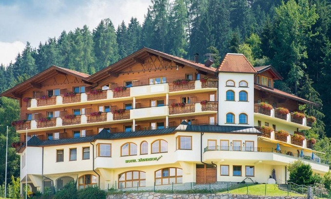 Kolsassberg Cottage | Hotel Pension Jägerhof KG - Doppelzimmer Haupthaus