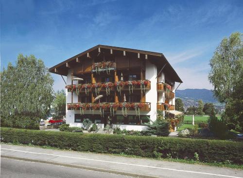 Bad Wiessee House | Hotel-Pension-Ostler