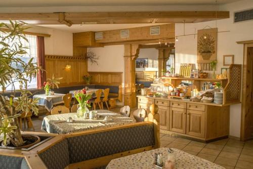 Tauplitz Hotel | Hotel Pension Sonnenuhr