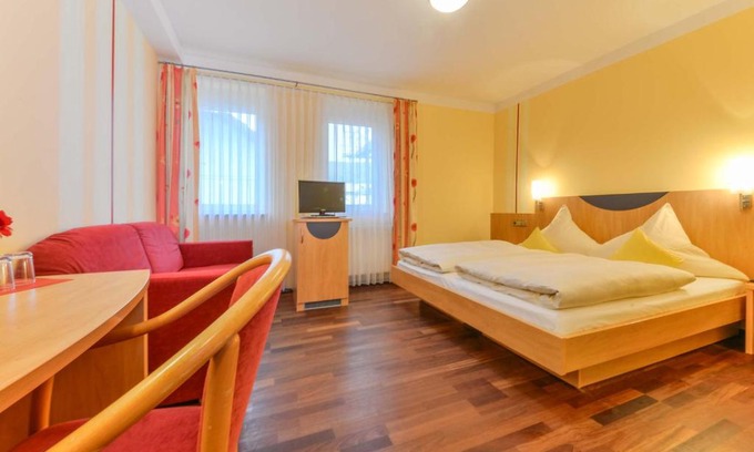 Dietenheim Hotel | Hotel Peterhof