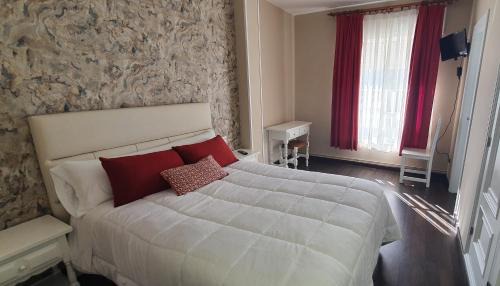 Penarrubia Hotel | Hotel Prados