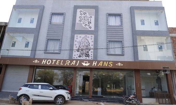 Sikar Hotel | Hotel Rajhans