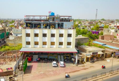 Dhaulpur Hotel | Hotel Red Stone