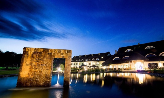 Opalenica Hotel | Hotel Remes