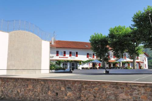 Itxassou Hotel | Hotel Restaurant du Fronton - Maison Bonnet