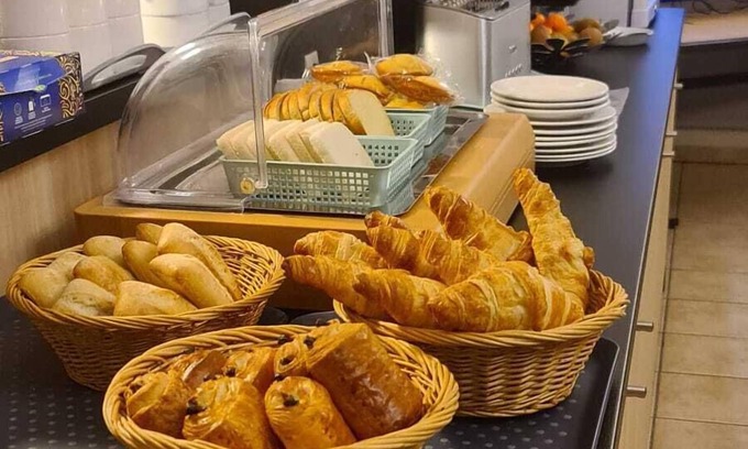 Graulhet Hotel | HOTEL RESTAURANT DU LAC