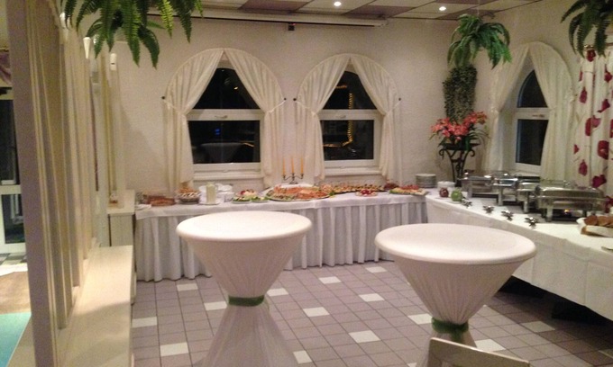 Gispersleben Hotel | Hotel & Restaurant Park Cafe ISA
