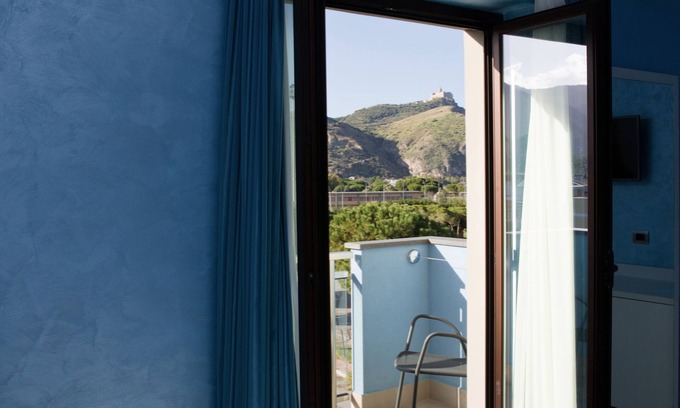 Oliveri Hotel | Hotel Riviera Azzurra