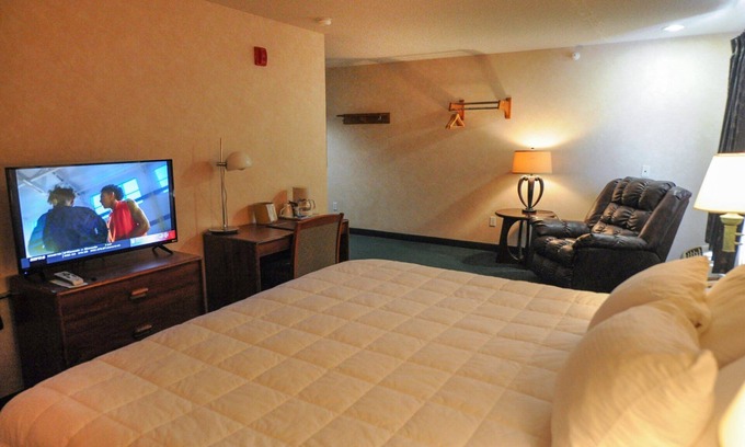 Yuma Hotel | Hotel room with ONE KING BED