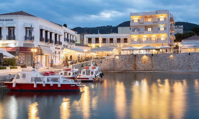 Spetses Hotel | Hotel Roumani
