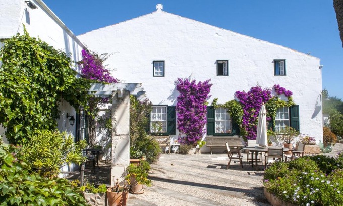 Sant Lluis Hotel | Hotel Rural Biniarroca - Adults Only