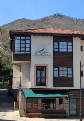 Campo de Caso Hotel | Hotel Rural la Plaza