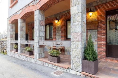 Cubillas de Arbas Hotel | Hotel Rural Rio Viejo
