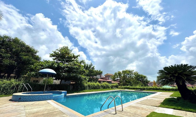 Gavhe Hotel | Hotel Sadhana Executive