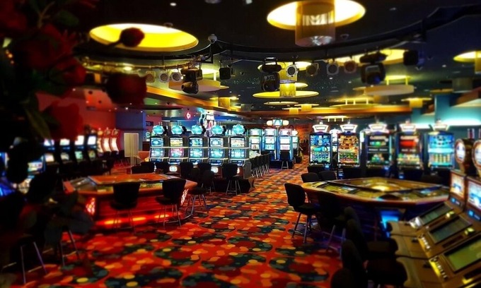 Sezana Hotel | Hotel Safir Casino