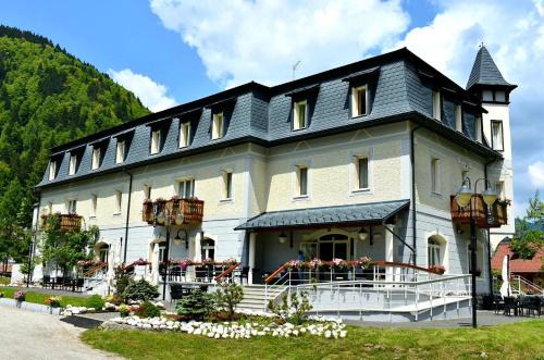 Malborghetto Valbruna Hotel | Hotel Saisera