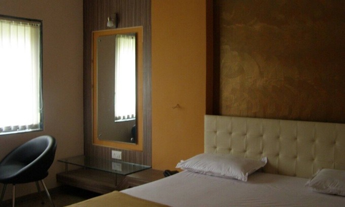 Wai Hotel | Hotel Sanai Residency