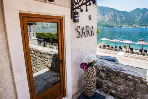 Dobrota Hotel | Hotel Sara