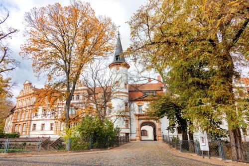 Schkopau Hotel | Hotel Schloss Schkopau