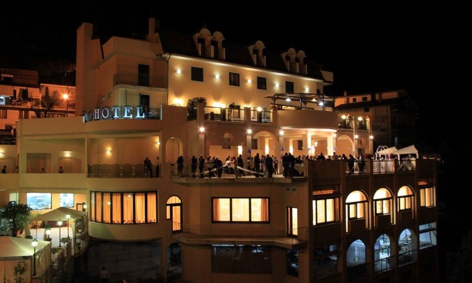 Castelluccio Superiore Hotel | Hotel Sette e Mezzo