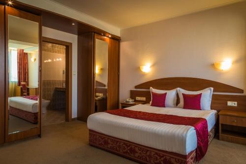 Sevlievo Hotel | Hotel Sevlievo Plaza
