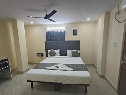 Kondapur House | Hotel Shri Biraj Residency