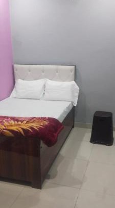 Meja Hotel | Hotel Shyam Residency