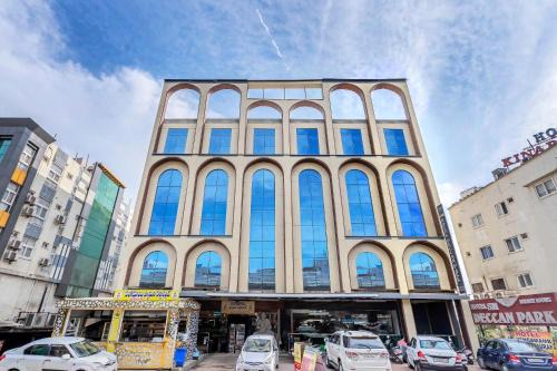 Shamshabad House | Hotel SM Deccan Park Airport Zone