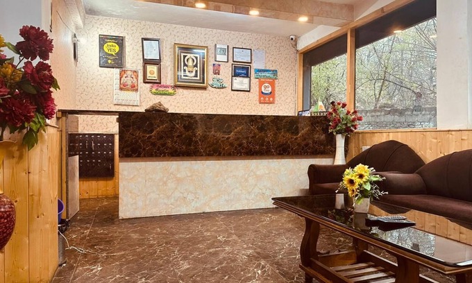 Old Manali Hotel | Hotel Solitaire