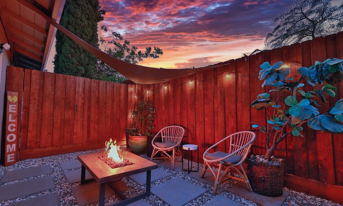 Northgate Apartment | Hotel-Style-Suite+Patio & Private Entrance & Parking