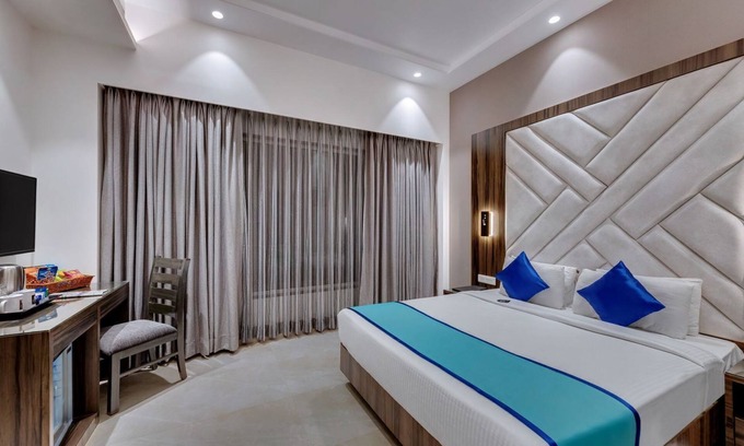 Vastrapur Hotel | Hotel Suba Star, Ahmedabad