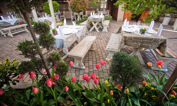 Szekesfehervar Hotel | Hotel Szárcsa