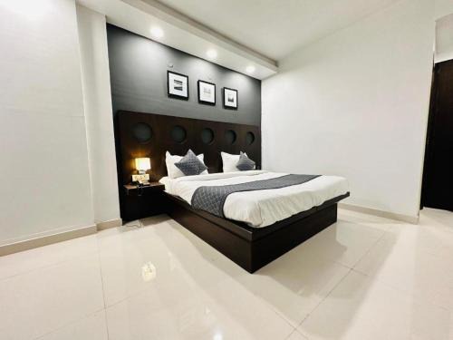 Fatehabad Hotel | Hotel The Golden Globle