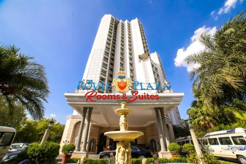 Connaught Place Hotel | Hotel The Royal Plaza