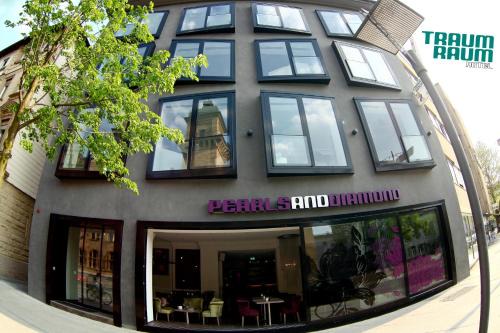 Heilbronn Hotel | Hotel TraumRaum - "SELF CHECK IN"