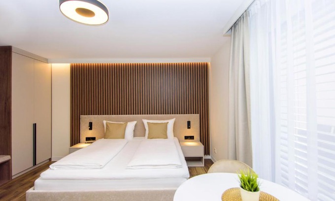 Bad Urach Apartment | Hotel TwentyFour Living