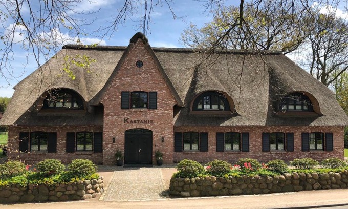 Duvenstedt Hotel | Hotel und Landhaus 'Kastanie'
